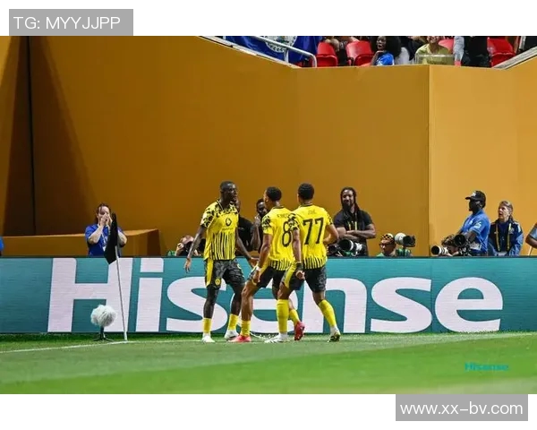 多特蒙德首发阵容揭晓吉拉西阿德耶米领衔小贝林厄姆待命替补